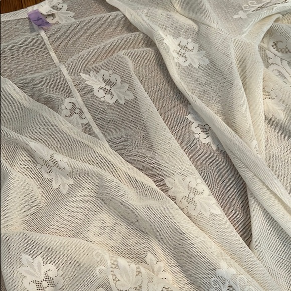 Anthropologie Ivory Lace Oversized Kimono Shawl - Picture 7 of 10